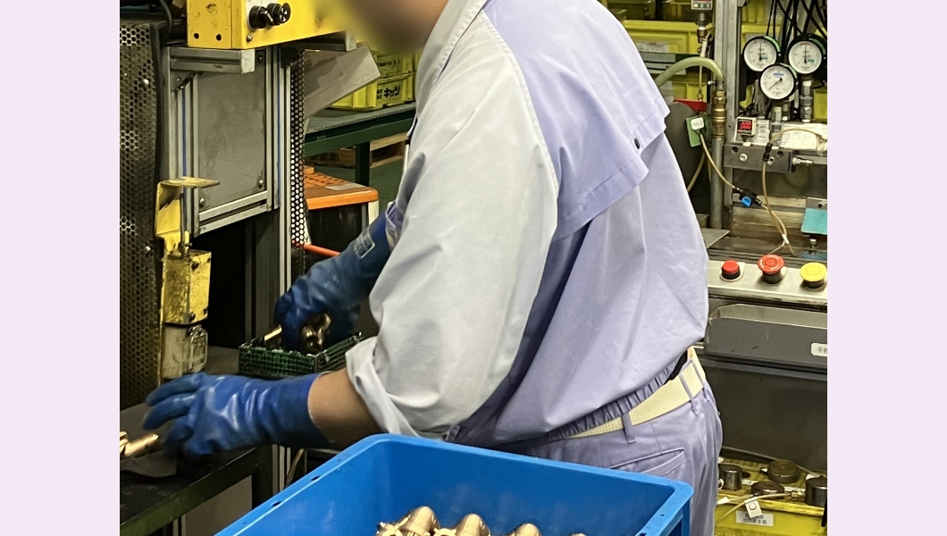 バルブ部品の組立