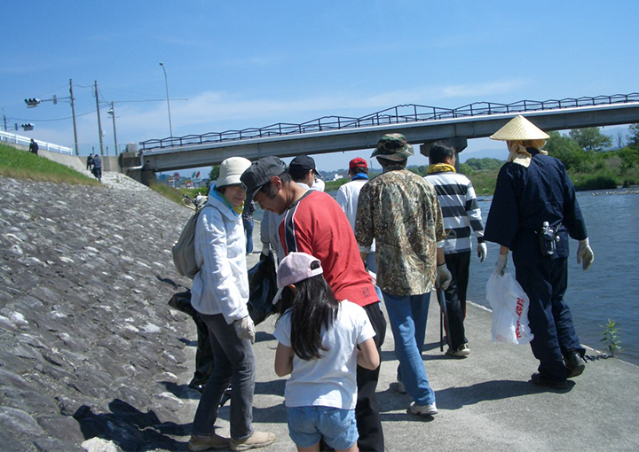 事業所地域の清掃活動